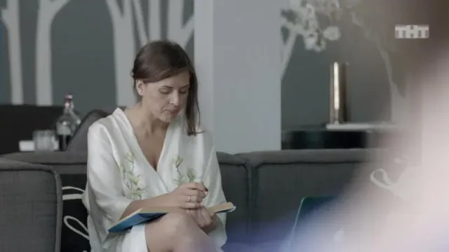 Кадры из сериала Сладкая жизнь (2014)